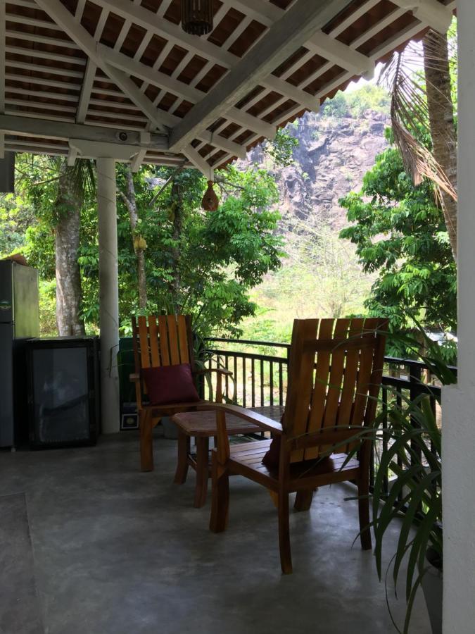 Unawatuna Backpacker Lodge Bagian luar foto