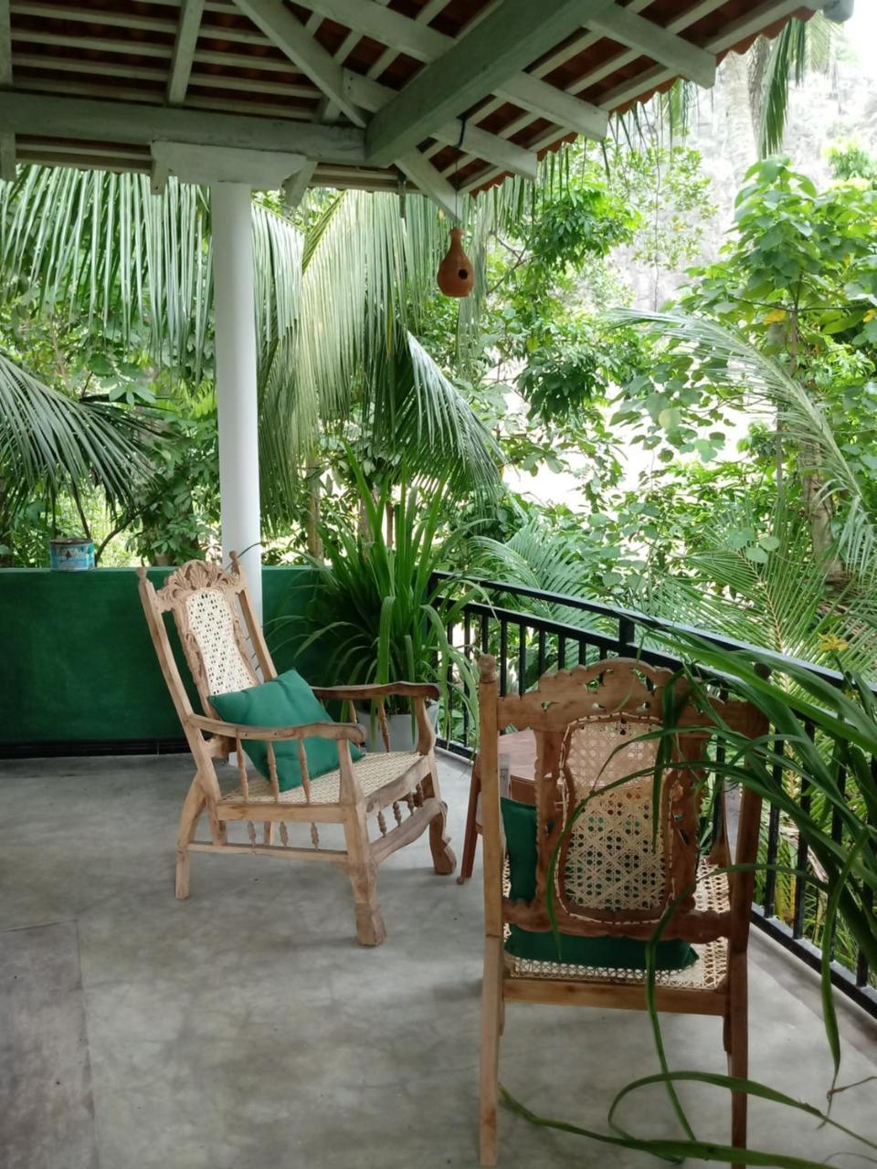 Unawatuna Backpacker Lodge Bagian luar foto